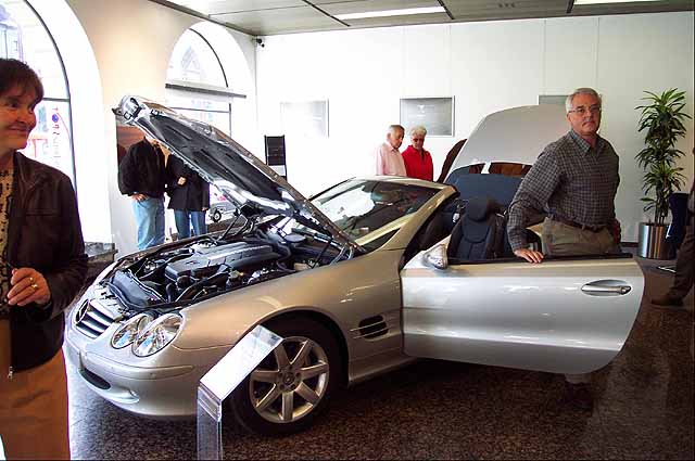 The new Mercedes Benz SL 500.