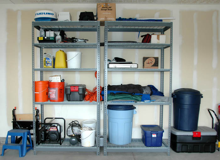 GarageShelves2.jpg